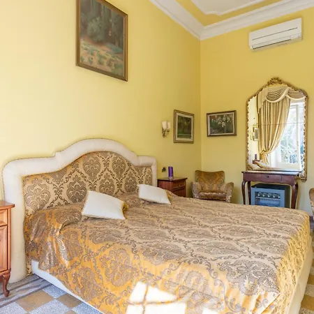 Bed & Breakfast Residenza Episcopo Lipinsky 1902 Rom